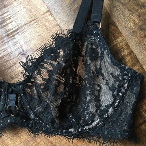 Victoria’s Secret Unlined Lace Bra